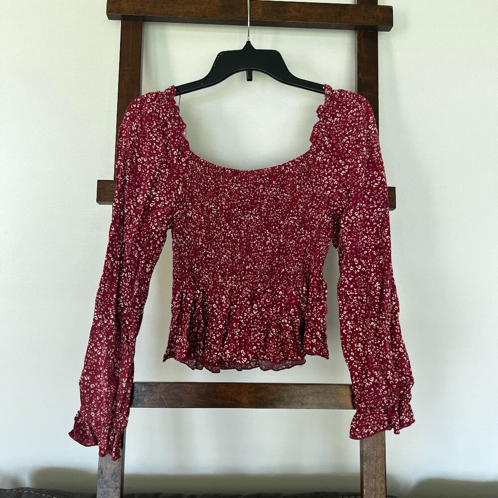 Flowy Ruched Top - Picture 4 of 5
